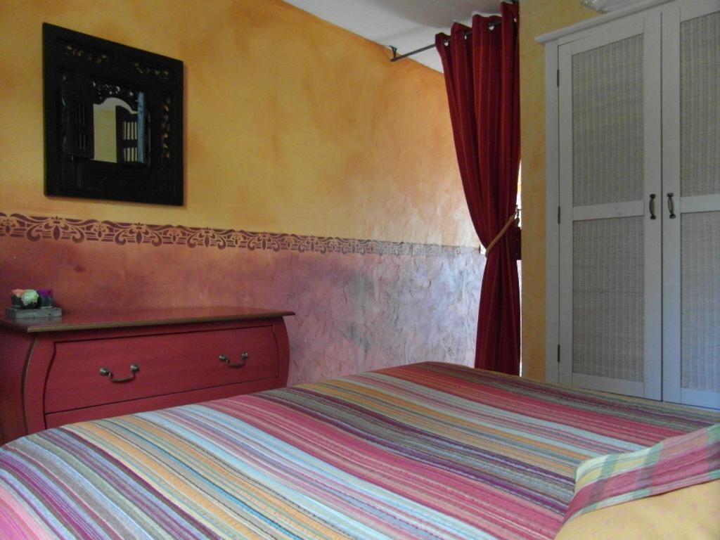 Chambres D'Hotes Domaine De Compostelle Casteide-Candau Quarto foto