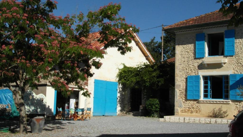 Chambres D'Hotes Domaine De Compostelle Casteide-Candau Exterior foto