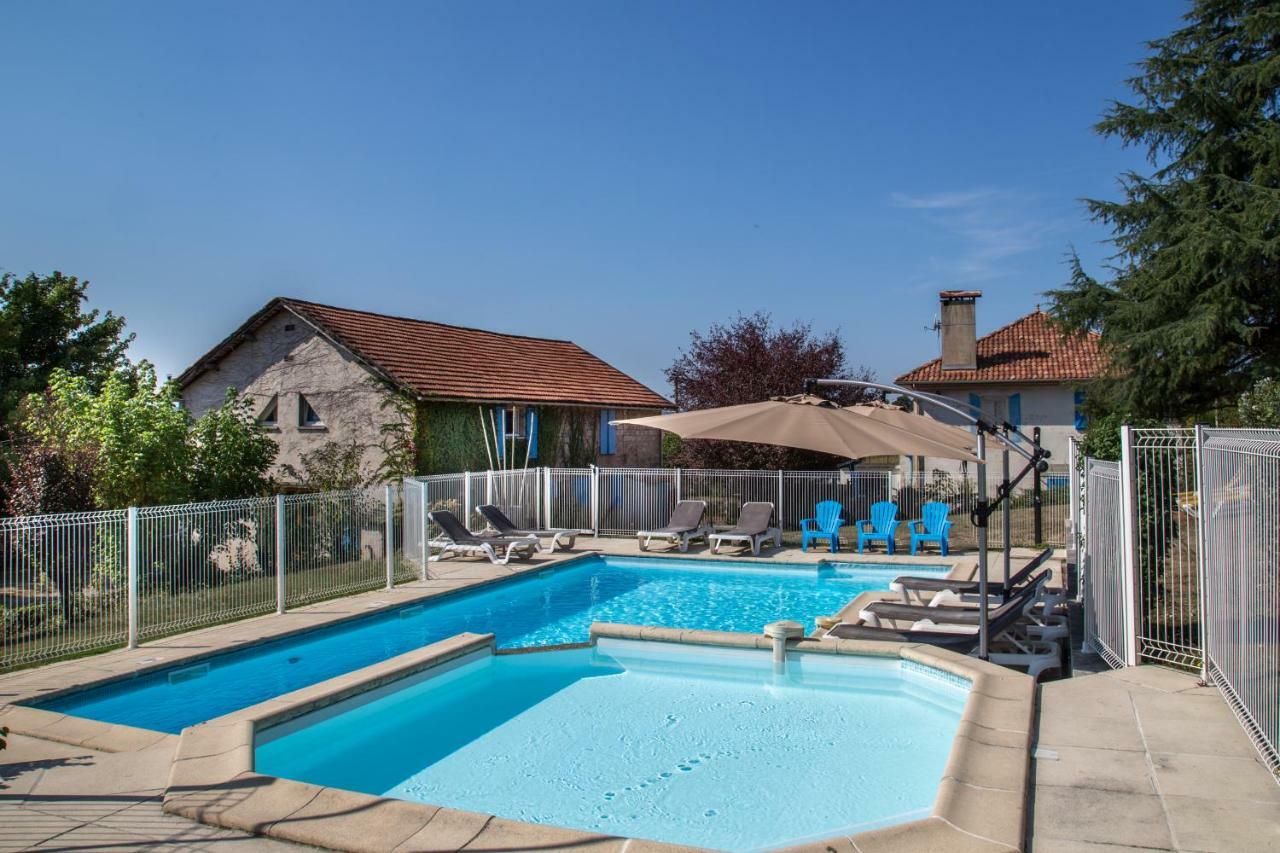 Chambres D'Hotes Domaine De Compostelle Casteide-Candau Exterior foto